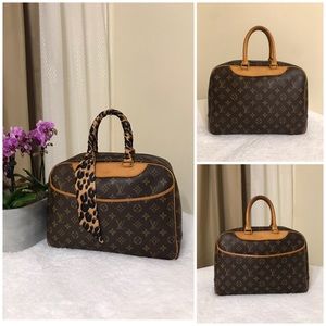 ❌❌SOLD❌❌Louis Vuitton Deauville 100%authentic